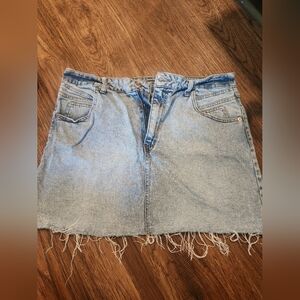 Denim Frayed Hem Skirt